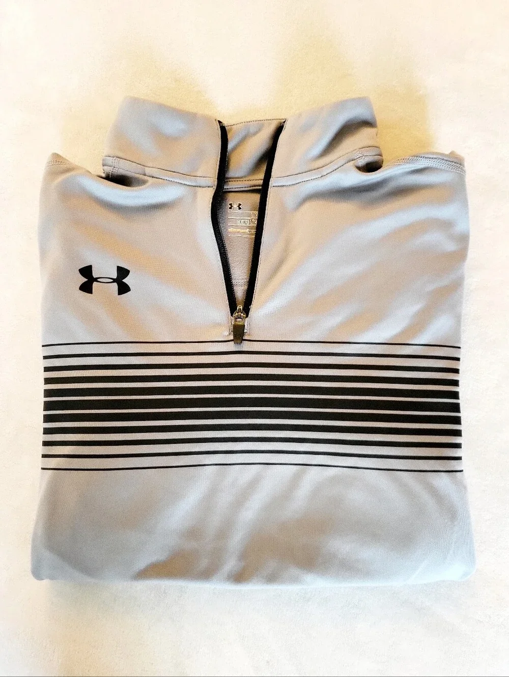 Under Armour Mens Medium Quarter Zip Pullover Gray Black Striped Allseasongear